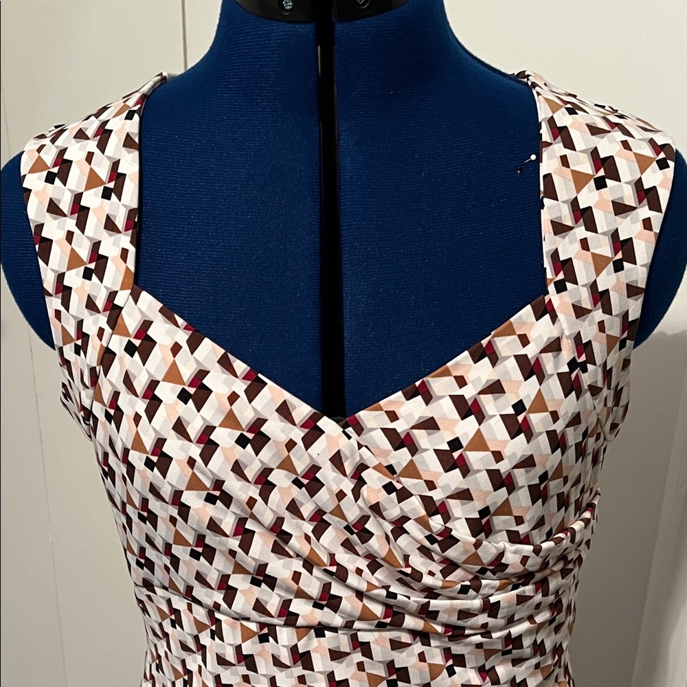 White House Black Market Multicolor Geometric Diamond Neck Top Ladies Size M - Picture 5 of 16